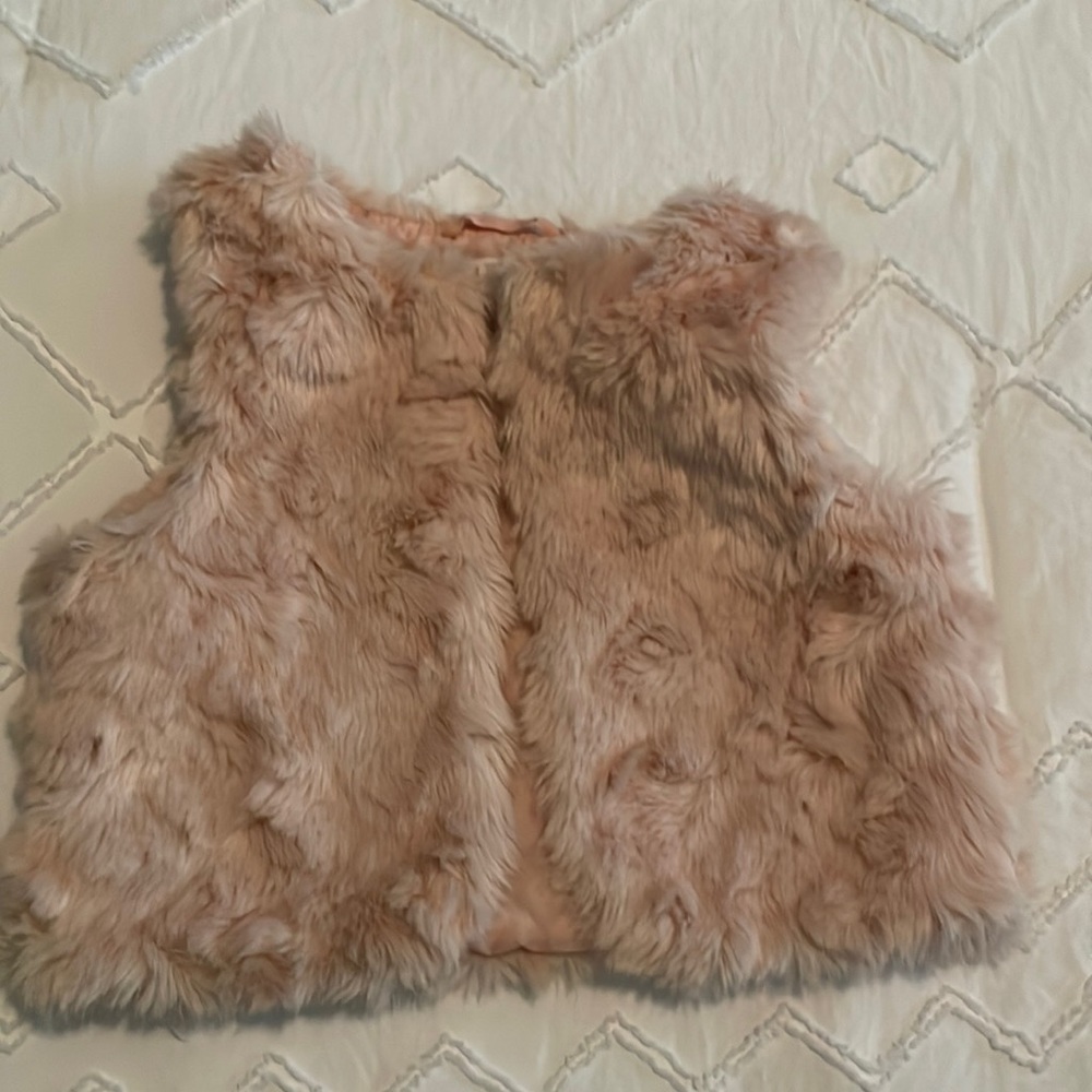 H&M faux pink fur vest